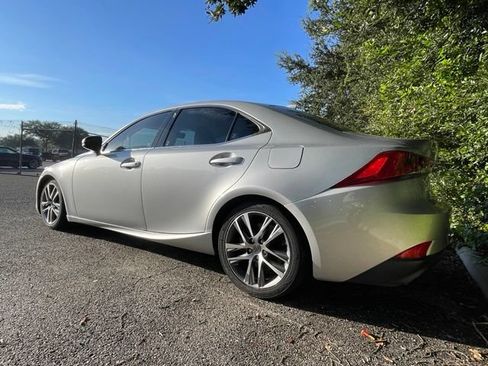 Used 2018 Lexus IS 300 w/ Accessory Package 2 RWD image 10
