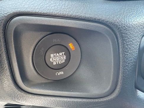 New 2025 Jeep Gladiator Sport image 31