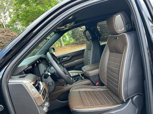 Used 2026 GMC Yukon Denali Ultimate AWD/4WD image 42