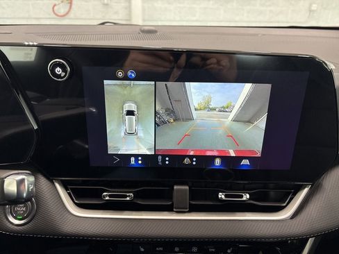 New 2026 Chevrolet Equinox LT w/ Convenience Package II AWD/4WD image 36