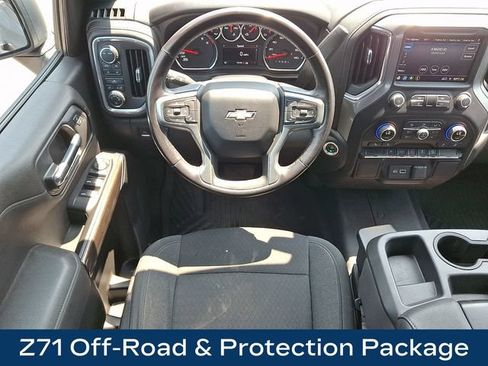 Used 2022 Chevrolet Silverado 1500 LT AWD/4WD image 3