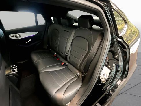 Used 2023 Mercedes-Benz GLC 300 4MATIC Coupe image 21