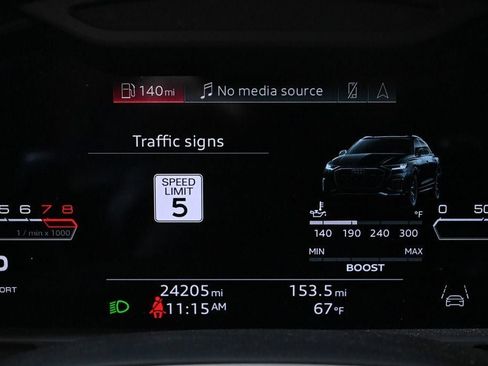 Used 2022 Audi RS Q8 4.0T image 11