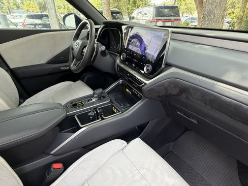 Certified 2025 Lexus TX 350 AWD w/ Technology Package image 46
