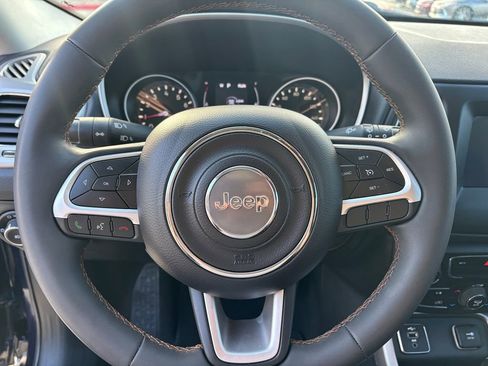 Used 2021 Jeep Compass Latitude image 15