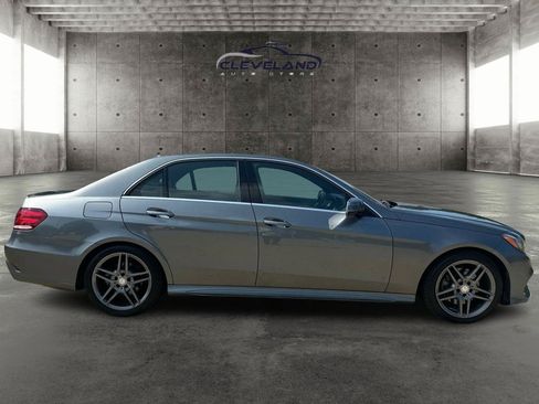 Used 2016 Mercedes-Benz E 350 4MATIC Sedan image 2