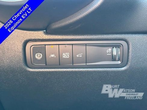 New 2026 Chevrolet Equinox EV LT image 17