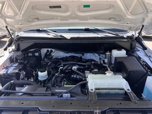Used 2021 Nissan NV 3500 SV RWD image 17