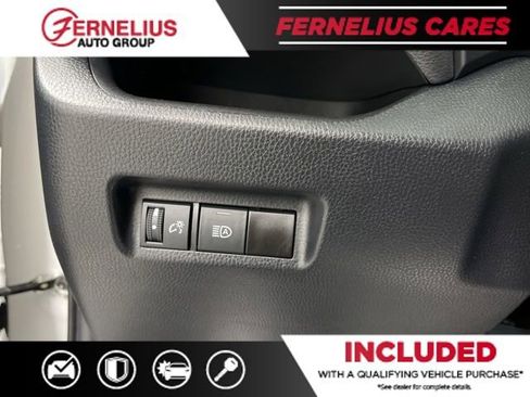 Used 2022 Toyota RAV4 LE image 31