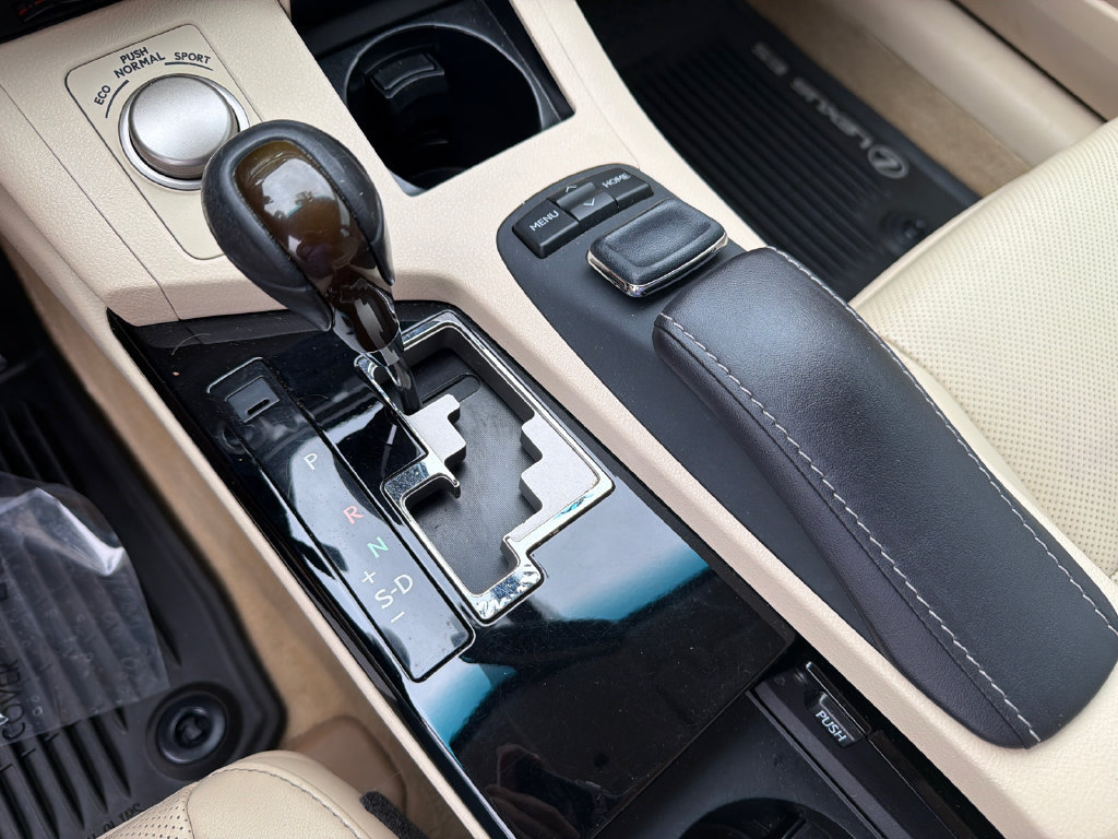 Used 2015 Lexus ES 350 w/ Luxury Package FWD image 33