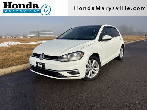 Used 2018 Volkswagen Golf SE image 1