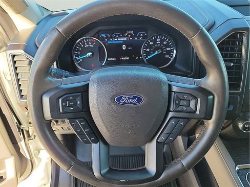 Used 2020 Ford Expedition Limited image 16