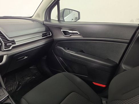 Certified 2025 Kia Sportage LX FWD image 25