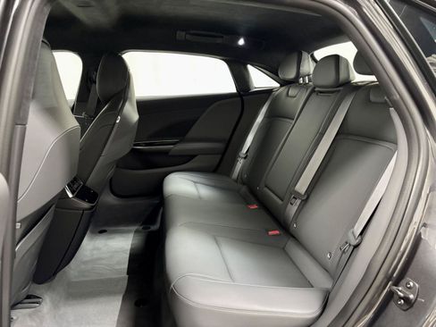 Used 2024 Lucid Air Touring AWD/4WD image 19