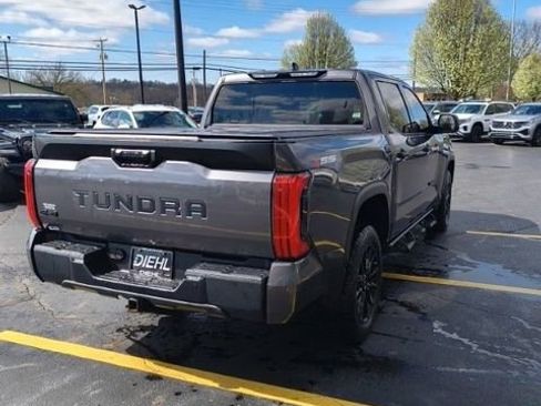 Used 2022 Toyota Tundra SR5 AWD/4WD image 4