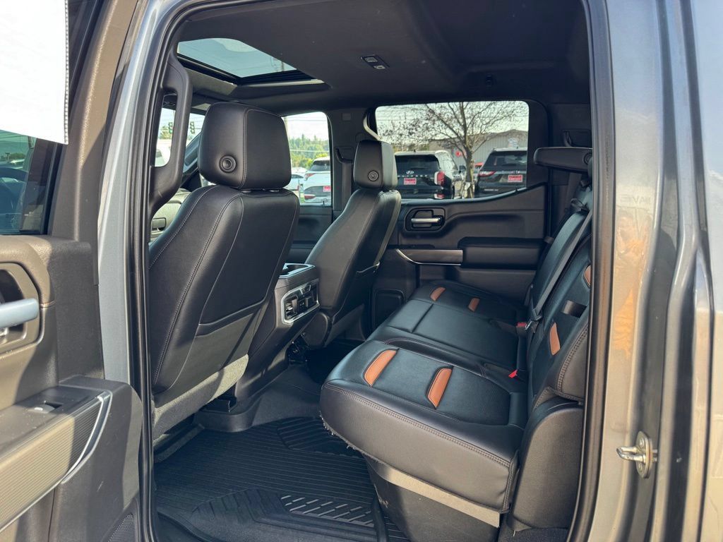 Used 2020 GMC Sierra 1500 AT4 w/ AT4 Premium Package AWD/4WD image 13