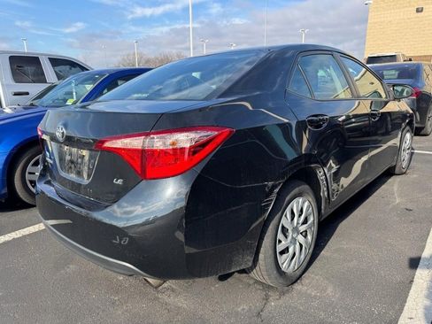 Used 2019 Toyota Corolla L image 2