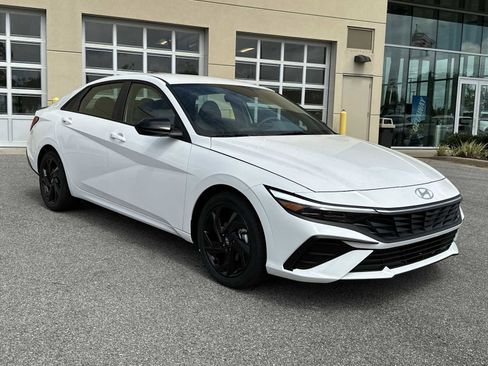 New 2026 Hyundai Elantra Sport FWD image 2