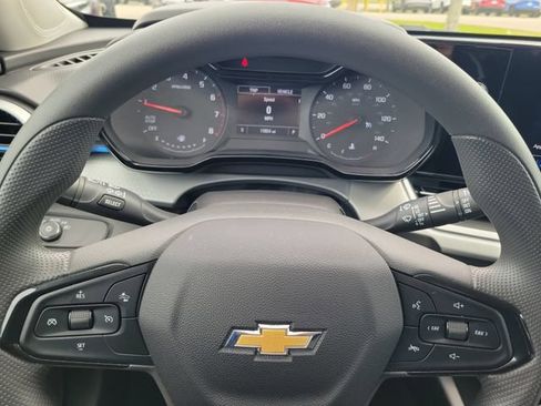 Used 2026 Chevrolet Trax LS FWD image 19