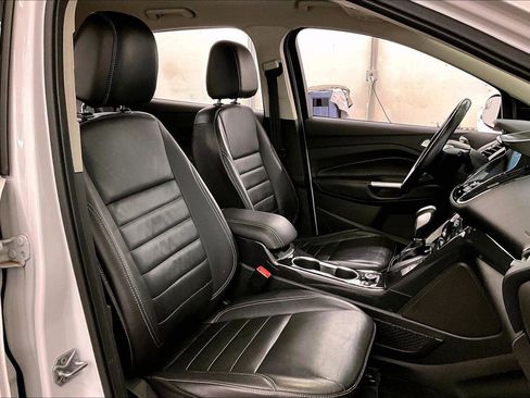 Used 2016 Ford Escape Titanium image 7