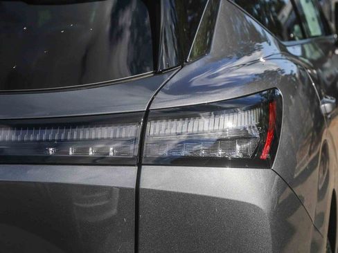 New 2026 Nissan Murano SV AWD/4WD image 9