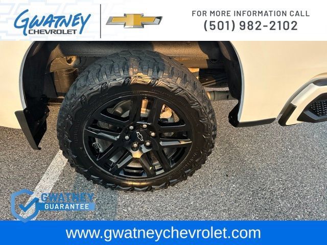 Used 2024 Chevrolet Silverado 1500 RST w/ Z71 Off-Road Package AWD/4WD image 12