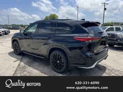 Used 2023 Toyota Highlander XSE AWD/4WD image 1