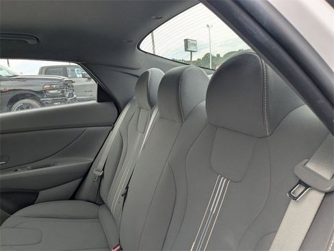 Used 2024 Hyundai Elantra SEL image 26