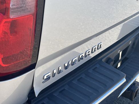 Used 2018 Chevrolet Silverado 1500 LT w/ All Star Edition RWD image 10