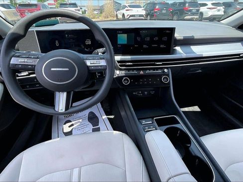 Used 2025 Hyundai Sonata SEL FWD image 7