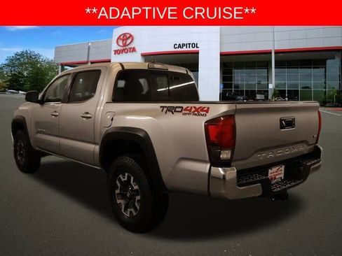 Certified 2018 Toyota Tacoma TRD Off-Road image 6