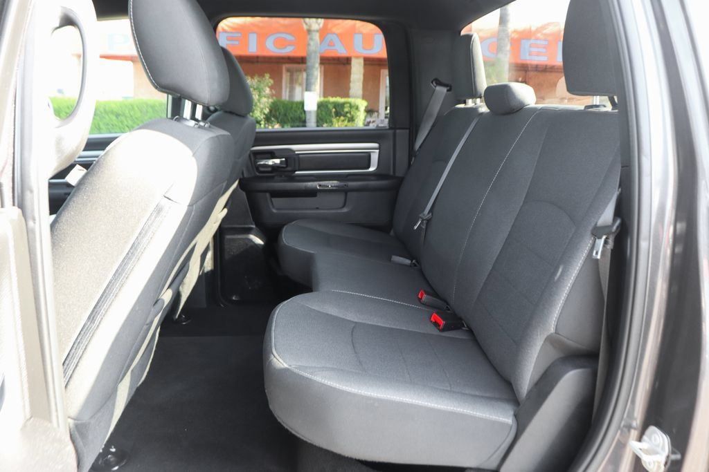 Used 2024 RAM 1500 Warlock AWD/4WD image 34