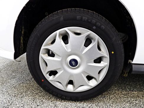 Used 2018 Ford Transit Connect XLT image 19