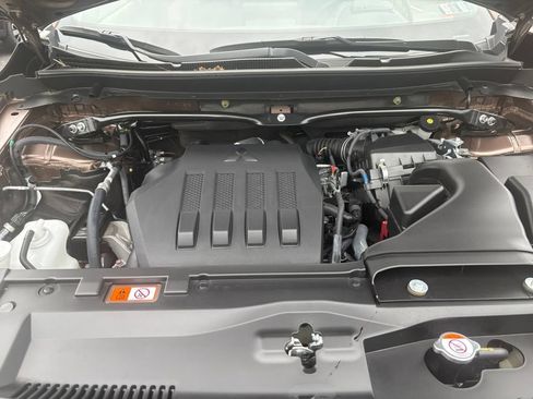 Used 2023 Mitsubishi Eclipse Cross SEL AWD/4WD image 27