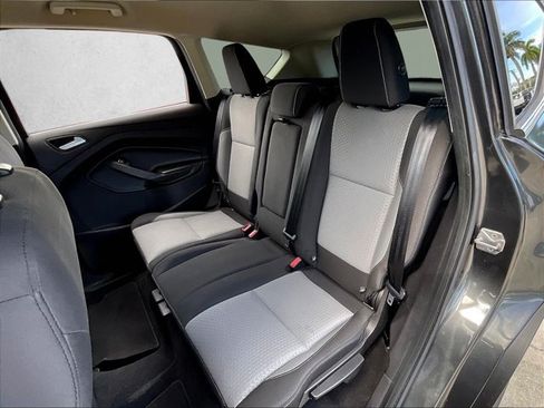 Used 2019 Ford Escape SE FWD image 27