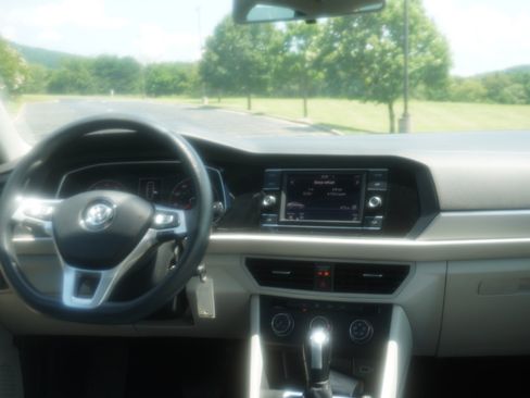 Used 2019 Volkswagen Jetta S w/ Driver Assistance Package image 19