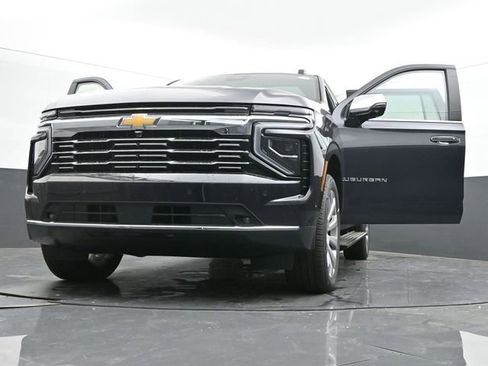 New 2026 Chevrolet Suburban Premier image 75