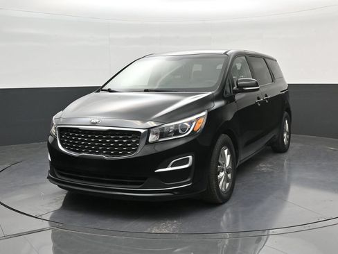 Used 2020 Kia Sedona LX FWD image 3