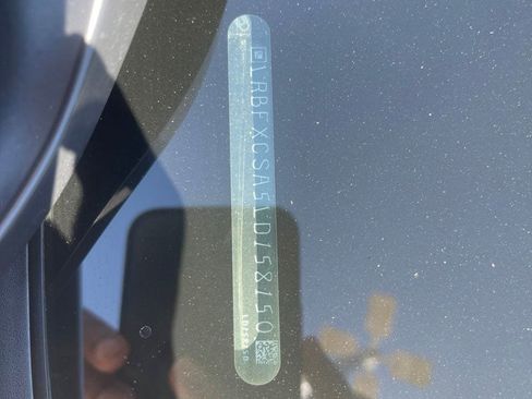 Used 2020 Buick Envision Essence w/ Experience Buick Package FWD image 2