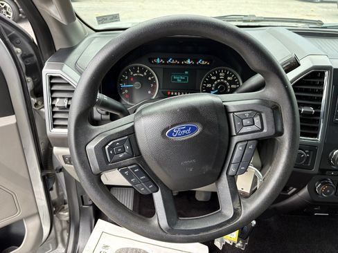 Used 2016 Ford F150 XLT RWD image 14
