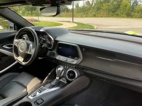 Used 2023 Chevrolet Camaro SS RWD image 17