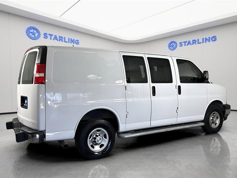 Used 2024 Chevrolet Express 2500 w/ Driver Convenience Package image 9