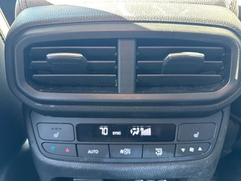 Used 2024 Honda Pilot Elite image 18