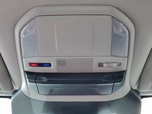 Used 2023 Subaru Ascent Premium w/ Convenience Package image 31