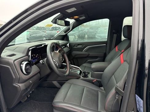 Used 2024 Chevrolet Colorado Z71 w/ Z71 Convenience Package 2 image 13