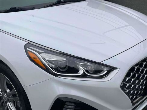 Used 2019 Hyundai Sonata Limited image 9