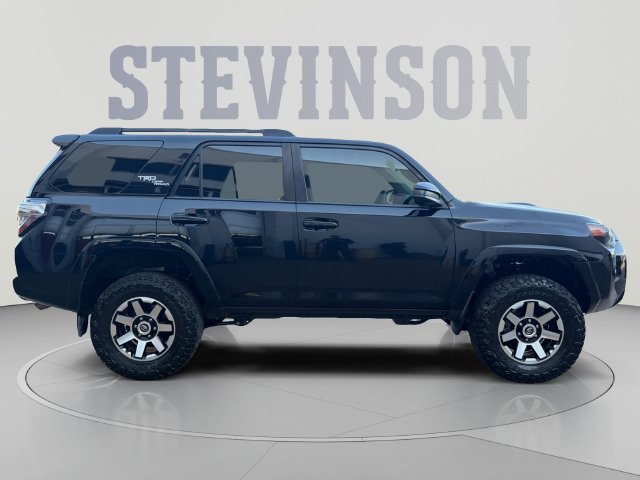 Used 2022 Toyota 4Runner TRD Off-Road AWD/4WD image 6