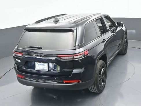 Used 2024 Jeep Grand Cherokee Limited w/ Black Appearance Package image 53