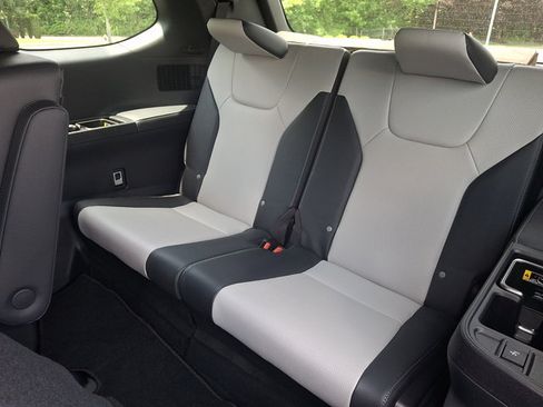 New 2026 Lexus TX 500h AWD image 6