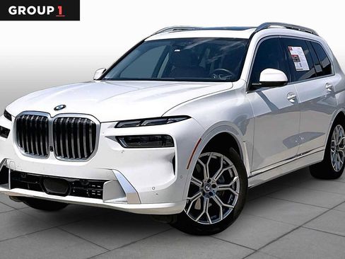 Used 2024 BMW X7 xDrive40i AWD/4WD image 1